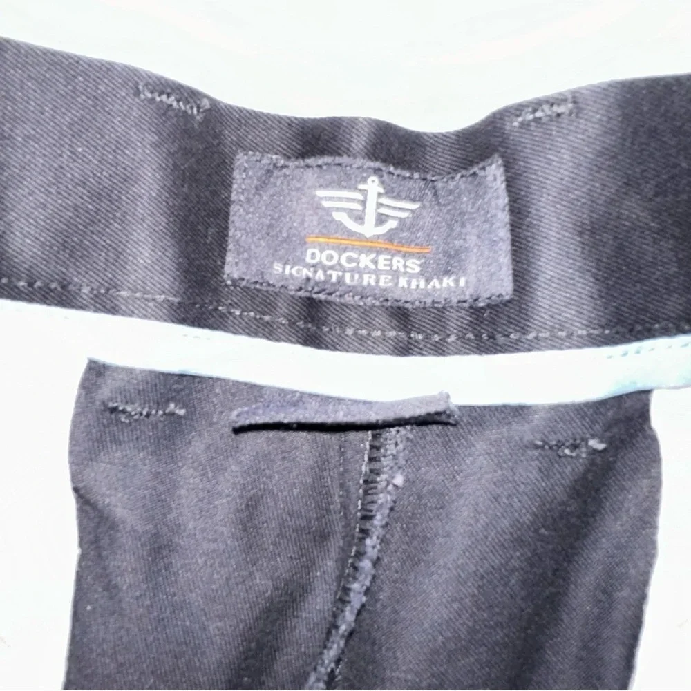 Dockers‎ Signature Kaki Classic Fit Dress Pants Size 36x32 Men's Pleated Front